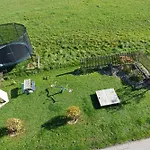Private Escape - Ideal For Up To 8 Guests * Seeham