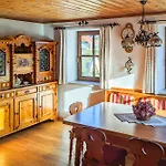 Private Escape - Ideal For Up To 8 Guests Prázdninový dům Seeham