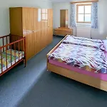 Prázdninový dům Private Escape - Ideal For Up To 8 Guests Seeham