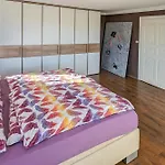 Private Escape - Ideal For Up To 8 Guests Prázdninový dům