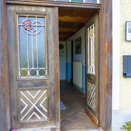 Private Escape - Ideal For Up To 8 Guests Nyaraló