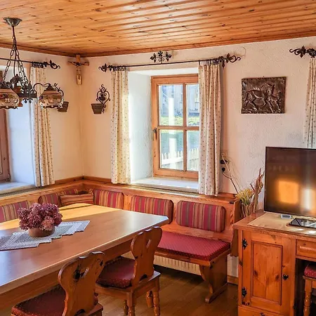 Private Escape - Ideal For Up To 8 Guests